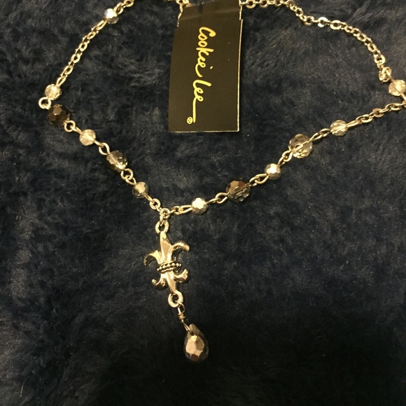 Jr. Urban Rocker Necklace - Picture 2 of 3